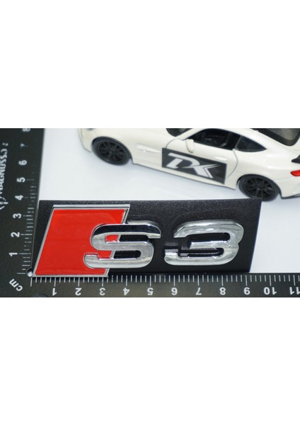 S3 Gümüş Kırmızı 3D Ön Panjur Logo Audi Ile Uyumlu