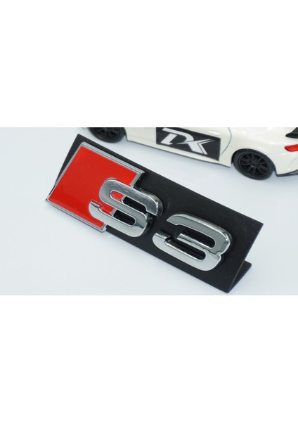 S3 Gümüş Kırmızı 3D Ön Panjur Logo Audi Ile Uyumlu