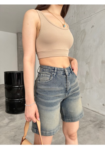 Kadın Kar Yıkama Soluk Efektli Yüksek Bel Denim Şort