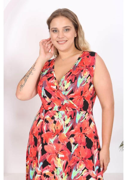Kadın Kırmızı Floral Suluboya Desen Kolsuz Kruvaze Yaka Büyük Beden Maxi Elbise