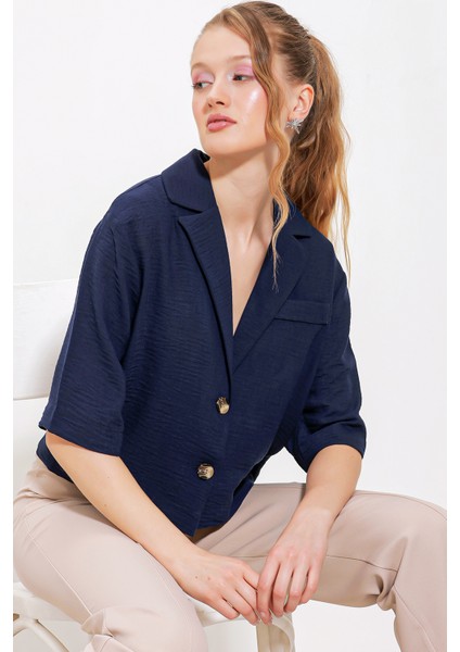 Kadın Lacivert Çift Düğmeli Oversize Crop Keten Ceket 0706