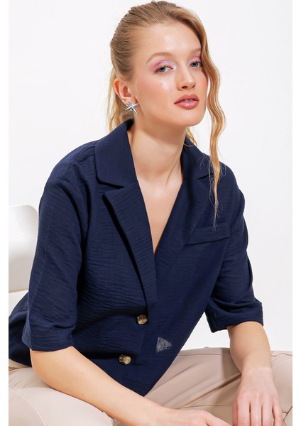 Kadın Lacivert Çift Düğmeli Oversize Crop Keten Ceket 0706