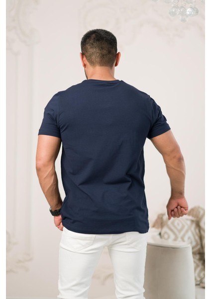 Bisiklet Yaka Önü Baskılı Pamuklu Likralı Basic Regular Fit T-Shirt indirimleri