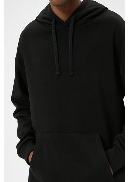 Oversize Sweatshirt Kapşonlu Uzun Kollu Kanguru Cep Detaylı indirimleri