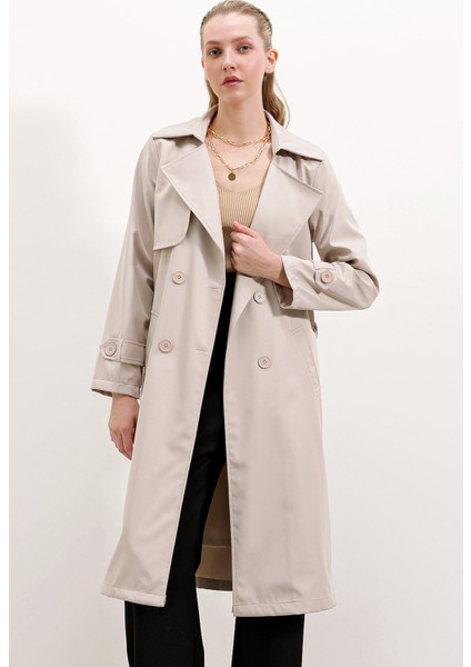 Kruvaze Yaka Bej Trençkot Kadınlar İçin %100 Polyester Şık Tasarım