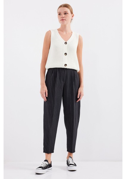 15881 Düğmeli Kısa Triko Yelek - Ekru fiyatları