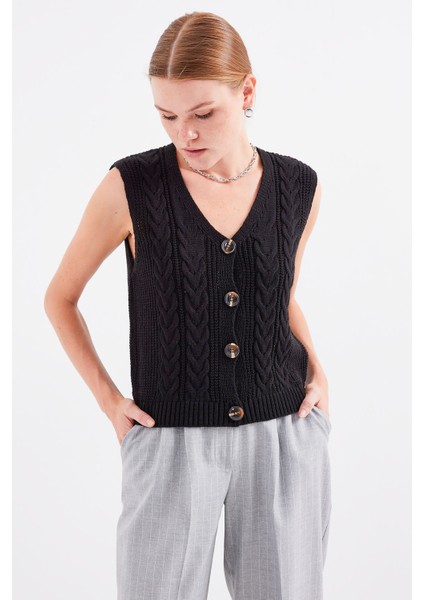 15882 Düğmeli Kısa Triko Yelek - Siyah fiyatları