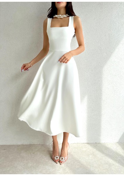 Kadın Kare Yaka Midi Boy Kalın Askı Tasarımlı Siyah Kloş Elbise 151 fırsatları