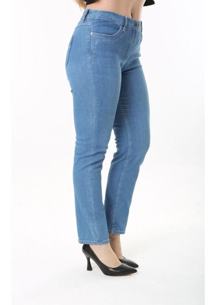 Kadın Büyük Beden Mavi Likralı 5 Cepli Kot Pantolon 65N37482