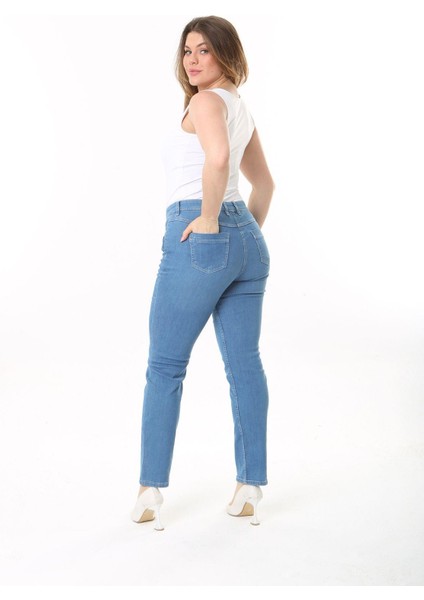 Kadın Büyük Beden Mavi Likralı 5 Cepli Kot Pantolon 65N37482 fırsatları