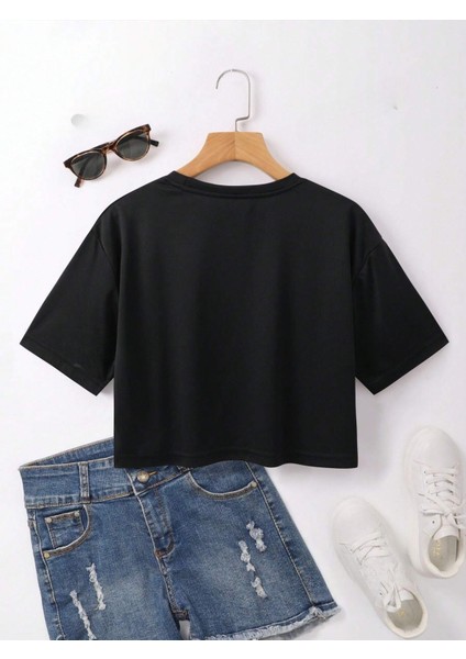 Kadın Beyaz Çoklu Kalp Baskılı Oversıze Crop fiyatları