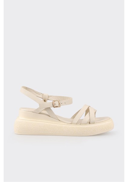 Bej Deri Kadın Dolgu Topuk Sandalet