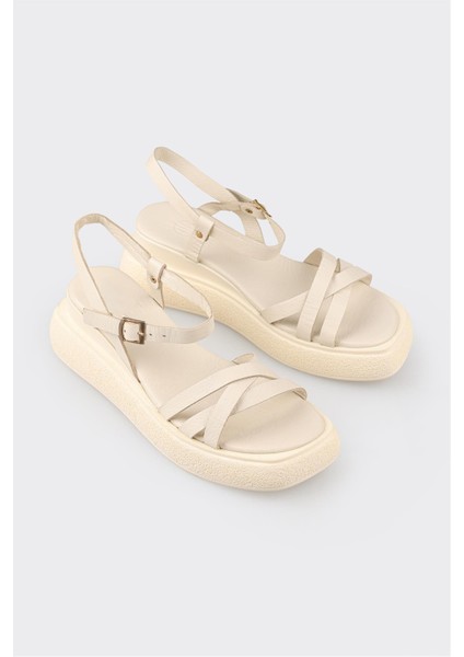 Bej Deri Kadın Dolgu Topuk Sandalet fiyatları