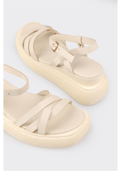 Bej Deri Kadın Dolgu Topuk Sandalet indirimleri