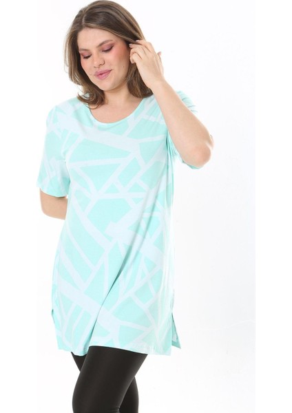 Kadın Büyük Beden Yeşil Bisiklet Yakalı Kısa Kollu Çizgili Tunik 65N37851 modelleri