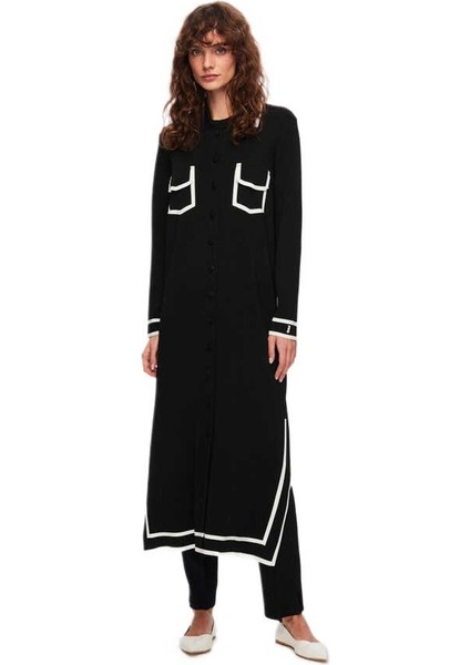 Siyah Renk Şeritli Uzun Triko Hırka