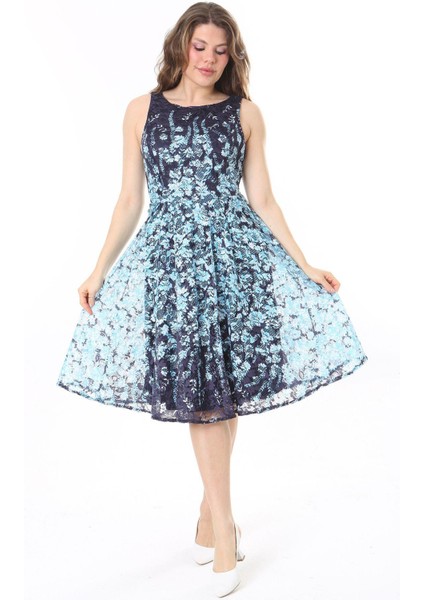 Kadın Büyük Beden Mavi Arka Fermuarlı Astarlı Dantel Elbise 65N37983 indirimleri