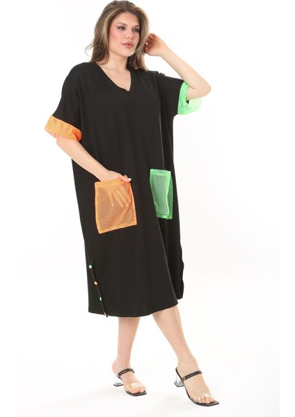 Kadın Büyük Beden Siyah File Ve Süs Düğme Detaylı Rahat Kesim Elbise 65N37859