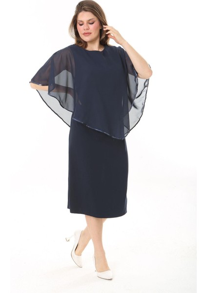 Kadın Büyük Beden Lacivert Şifon Pelerinli Elbise 65N37910 modelleri