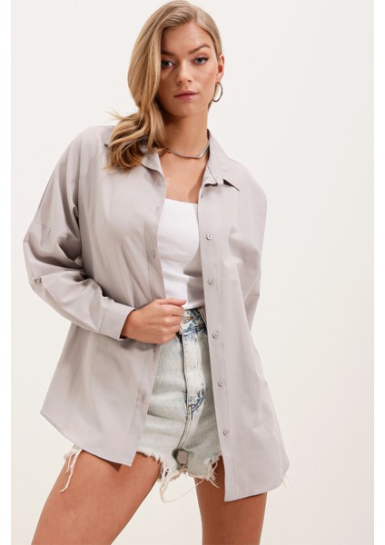 Kadın Gri Düz Oversize Uzun Basic Gömlek 3900