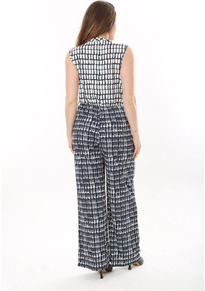 Kadın Büyük Beden Lacivert Anvelop Yakalı Geniş Paçalı Beli Lastikli Tulum 65N37635 fırsatları