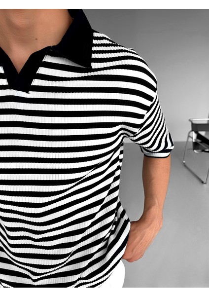 Oversize Yarım Pat Polo Yaka Çizgili T-Shirt Beyaz - Siyah fiyatları