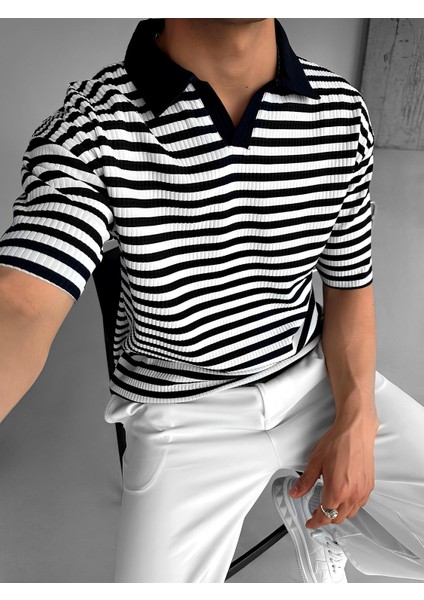 Oversize Yarım Pat Polo Yaka Çizgili T-Shirt Beyaz - Siyah fırsatları
