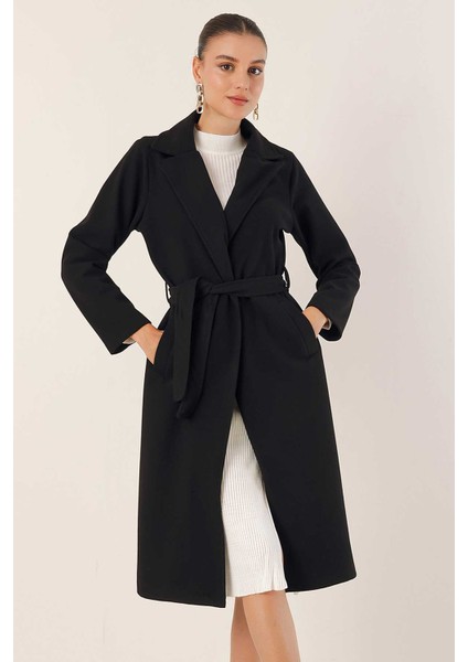 9118 Kruvaze Yaka Kaşe Kaban - Siyah