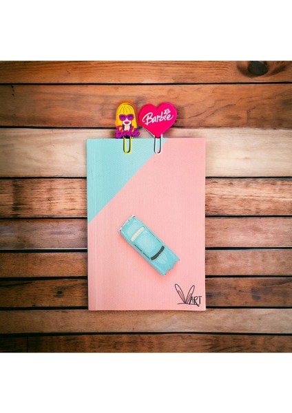 Barbie ve Pembe Kalp 3D Kitap Ayracı / Ataç 2'li Set (Defter Görsel Amaçlı Kullanılmıştır)