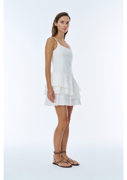 Kesik Detaylı Pileli Asimetrik Mini Elbise Beyaz modelleri