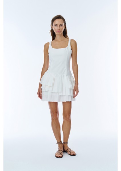 Kesik Detaylı Pileli Asimetrik Mini Elbise Beyaz fırsatları