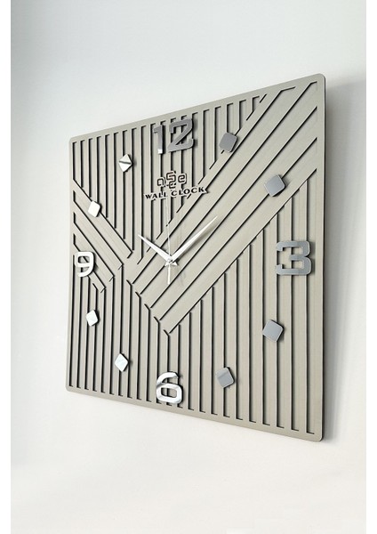 Square Long Pattern Aynalı Kare Çizgili 50 x 50 cm Sessiz Mekanizma Duvar Saati