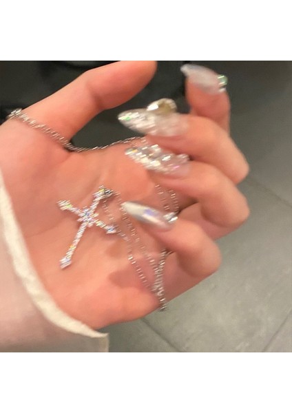 XL374-G Yeni Moda Kristal Zirkon Çapraz Kolye Kolye Kadın Kızlar Kristal Zincir Kolye Punk Parti Kıdemli Takı Hediye (Yurt Dışından) fırsatları