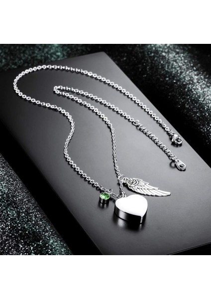 Stili Özelleştir Ağustos Kalp Urn Kolye ile Külleri Için 12 Doğum Taşları Melek Kanatları Kremasyon Kolye Anıt Külleri Urn Moda Takı Hatıra (Yurt Dışından) fiyatları