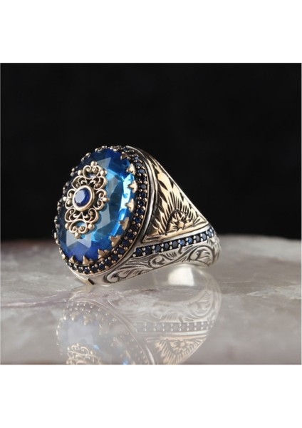Erkek Blue Topaz Taşlı Kalem Işlemeli Gümüş Yüzük