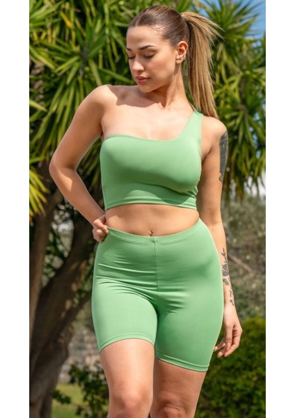 Kadın Fıstık Yeşili Tek Omuz Detaylı Şort Crop Takım