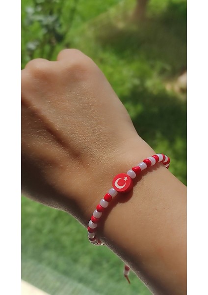 Milli Takıma Özel Türk Bayraklı Kumboncuk Bileklik