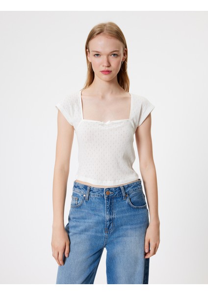 Kap Kol Tişört Fiyonk Detaylı Kare Yaka Slim Fit modelleri