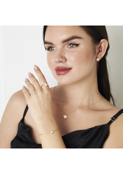 Yonca Beyaz Taşlı Takı Seti fırsatları