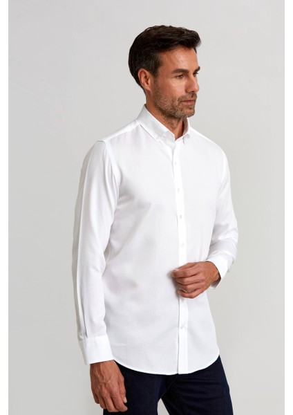 Modern Fit Paşa Yaka Düğmeli Beyaz Spor Erkek Gömlek GMARS0422301213_D01 fırsatları