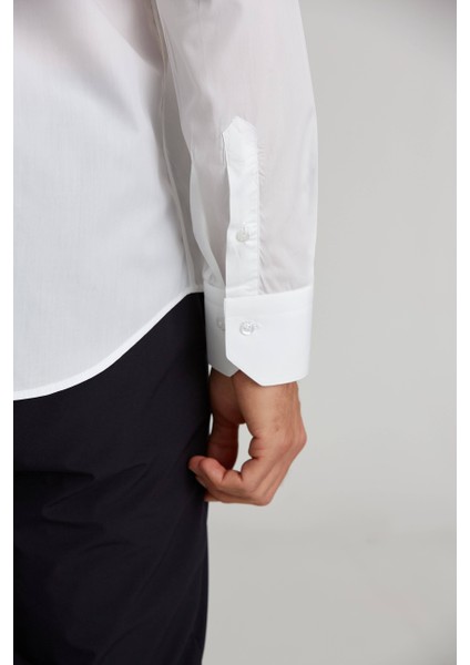 Regular Fit Beyaz Klasik Erkek Gömlek GM23K232074_D01