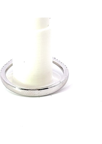 0,40 Ct 3,06 gr Baget Kesim Yarım Tur Pırlanta Yüzük modelleri
