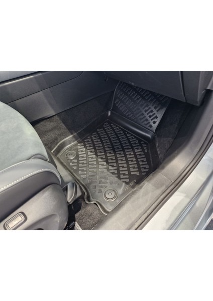 Volkswagen Passat B9 2024 ve Sonrası 3D Havuzlu Paspas