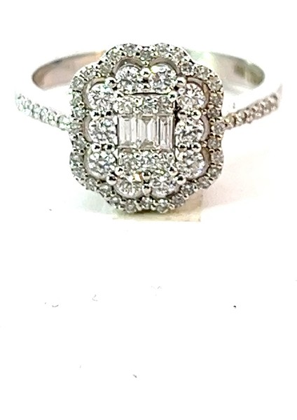 0,63 Ct 3,52 gr Baget Kesim Pırlanta Yüzük