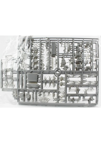 6931 1/35 Cip (3 Adet), Sas Çöl Komandoları (3 Adet) ve Komutanları Plastik Model Kit Seti