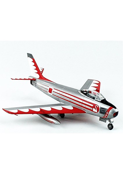 Hobbytime 063 1/48 F-86E Sabre (Uçan Kuğular) Demonte Plastik Maketi
