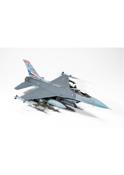 K48102 1/48 F-16C Blok 25/42 Usaf Savaş Uçağı, Plastik Model Kiti