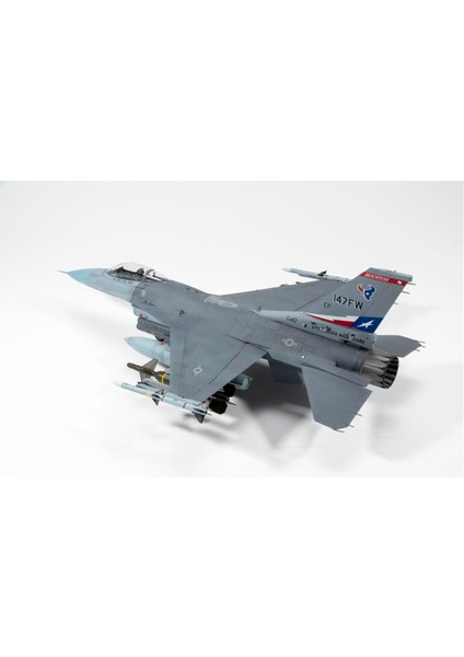 K48102 1/48 F-16C Blok 25/42 Usaf Savaş Uçağı, Plastik Model Kiti