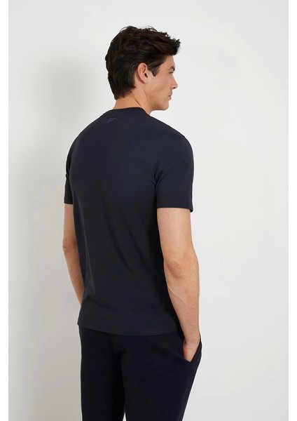 Erkek Önü Logolu T-Shirt modelleri