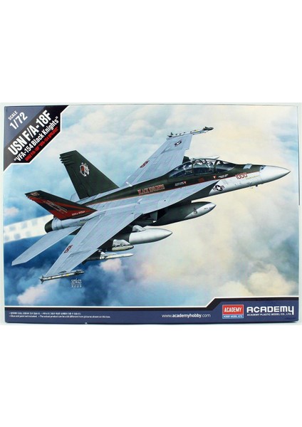12577 1/72 Ölçek, Usn F/A-18F (VFA-154 Black Knights) Savaş Uçağı, Plastik Model Kiti